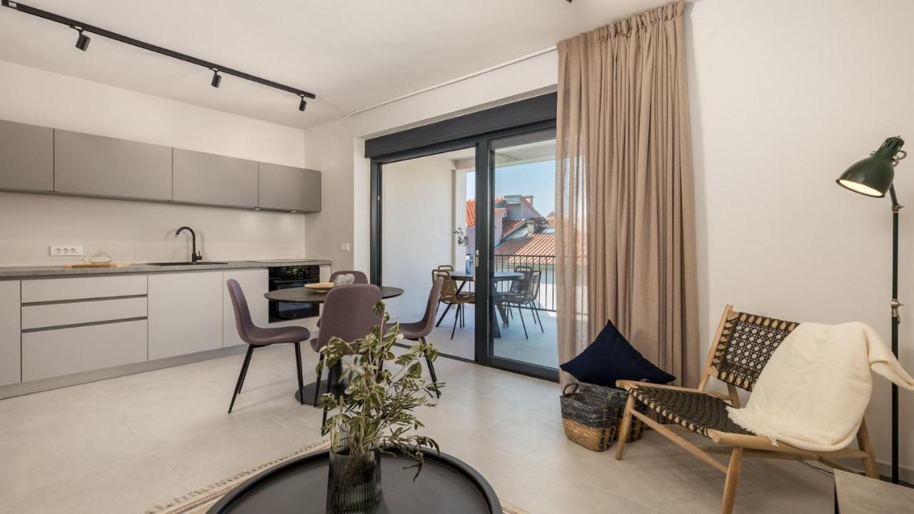 Apartments Villa Frankola With Swimming Pool 크리크베니카 외부 사진