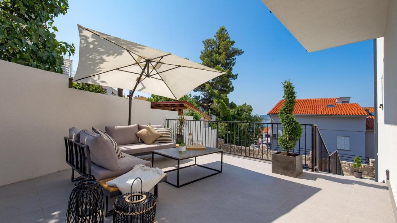 Apartments Villa Frankola With Swimming Pool 크리크베니카 외부 사진